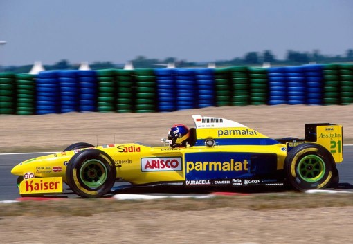 Diniz e o carro atualizado em Magny-Cours