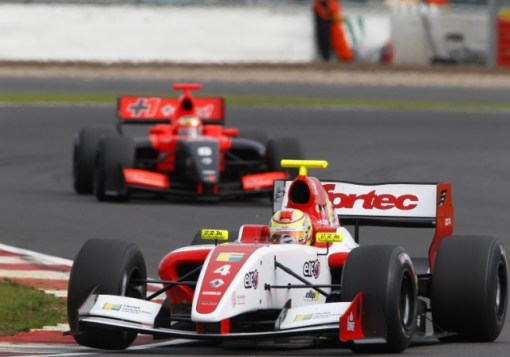 A World Series by Renault teve um ano ótimo em 2012, mas ainda não é mais vantajosa que a GP2