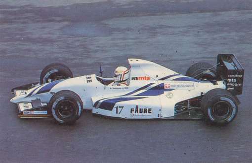 Tarquini se esforçou um bocado em Interlagos, conseguiu lugar no grid de largada, mas tanto suor não serviu para nada