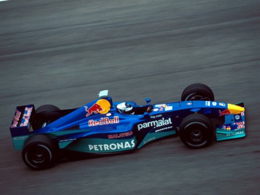 Kimi Räikkönen fazendo seus primeiros testes com a Sauber no final de 2000: ele também estreou jovem e sem experiência, mas os tempos eram outros...