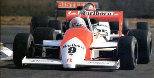 Modena em sua corrida de estreia na Fórmula 3000, Silverstone/1987