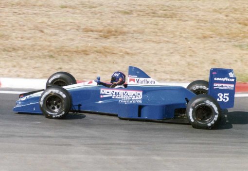 O belo, mas ao mesmo tempo horrendo, carro da Monteverdi Grand Prix