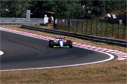 Gregor Foitek passeando por Hungaroring: problemas até mesmo com Ayrton Senna